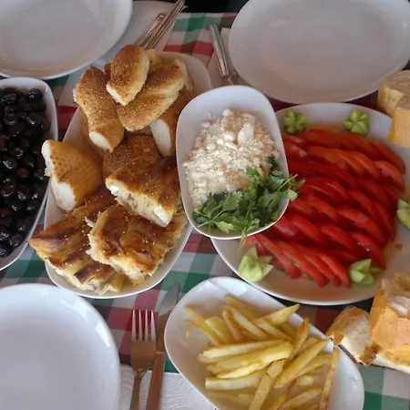 Ozyel Hotel Ortahisar